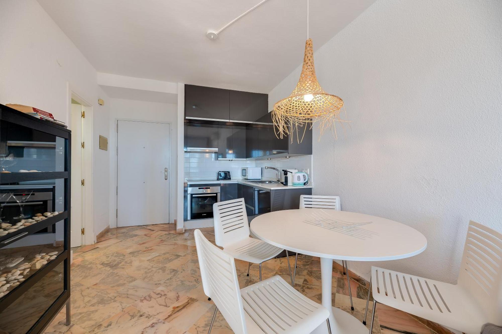 Front Line Beach Studio Apartment Marbella Dış mekan fotoğraf