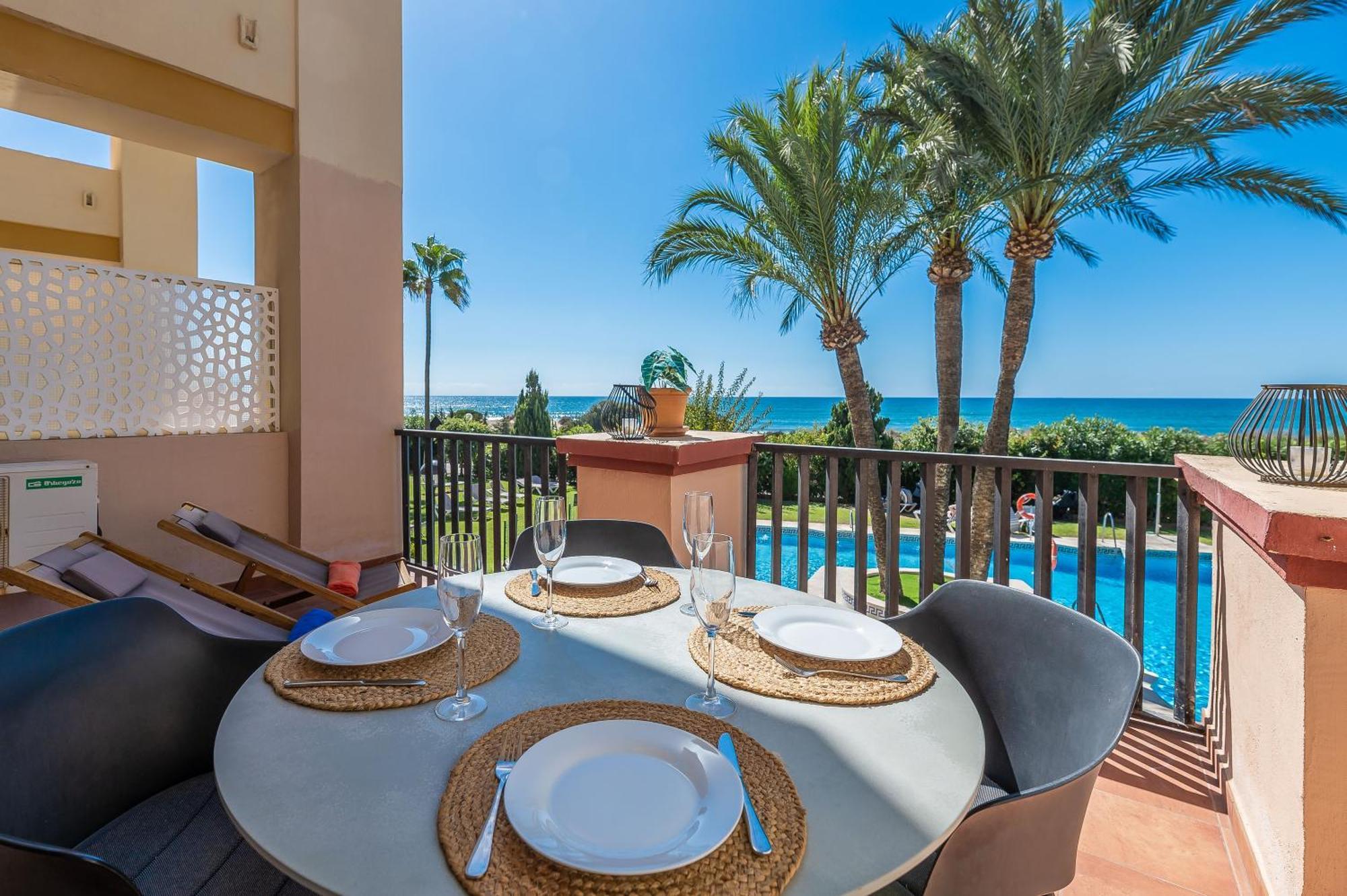 Front Line Beach Studio Apartment Marbella Dış mekan fotoğraf